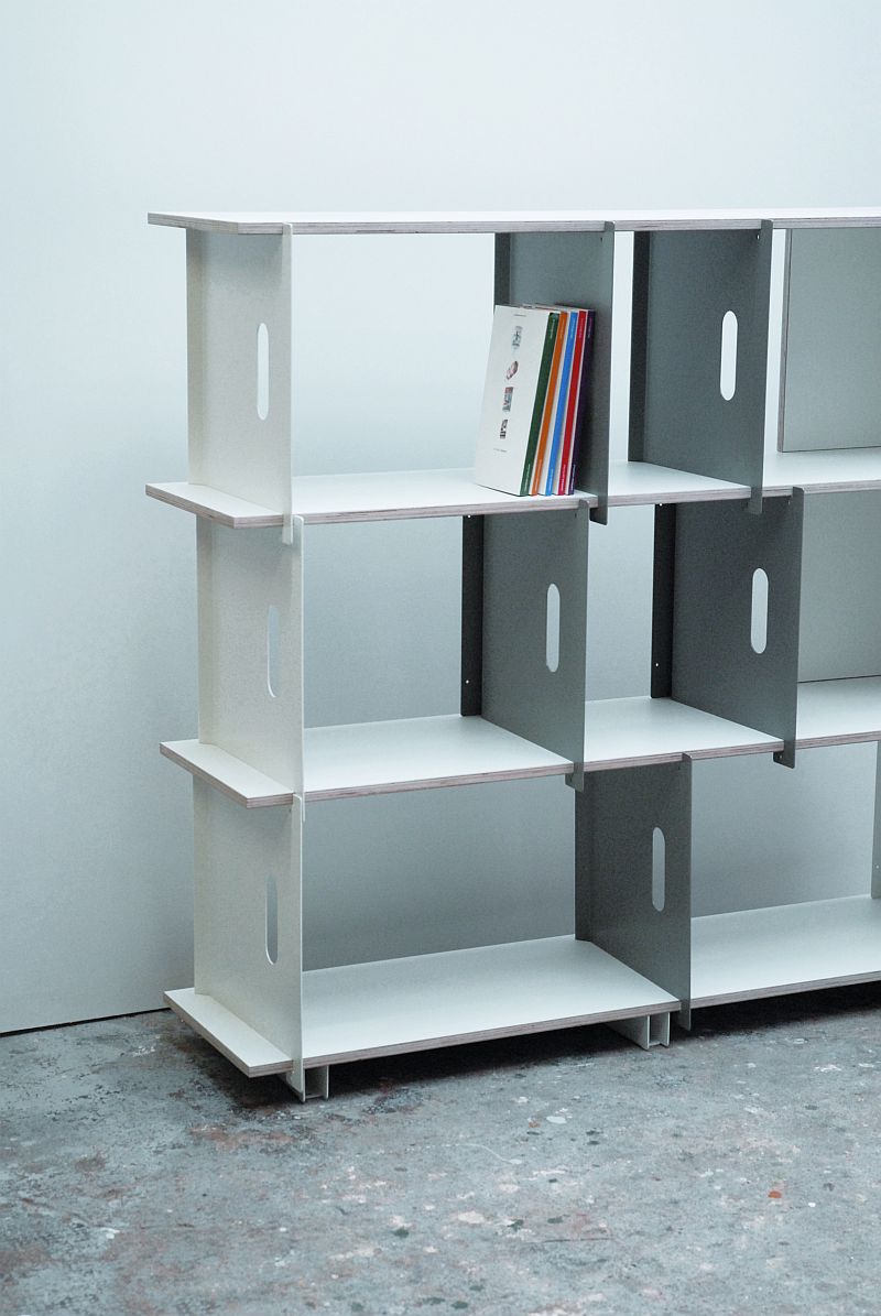 christian-lessing-grip Grip shelving by Christian Lessing