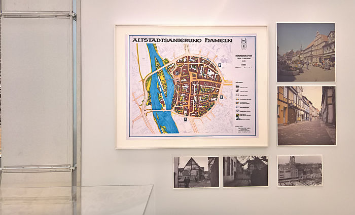 Hameln old town rennovation, as seen at Die Neue Heimat (1950–1982). A Social Democratic Utopia and Its Buildings, the Architekturmuseum der TU München