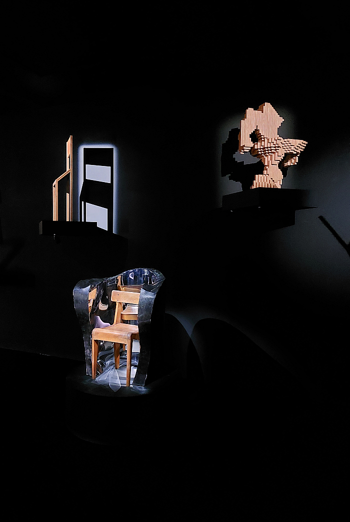 Works by Bruno Munari (l) Rron