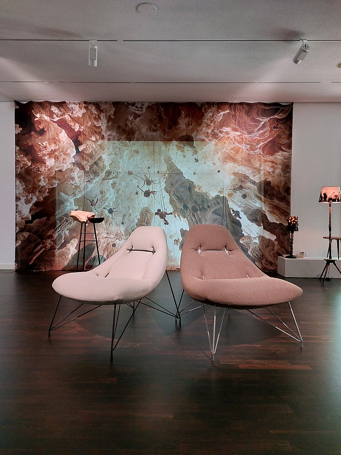 Peach lounge chair by Annabella Hevesi, as seen at Innenraum, Collegium Hungaricum Berlin