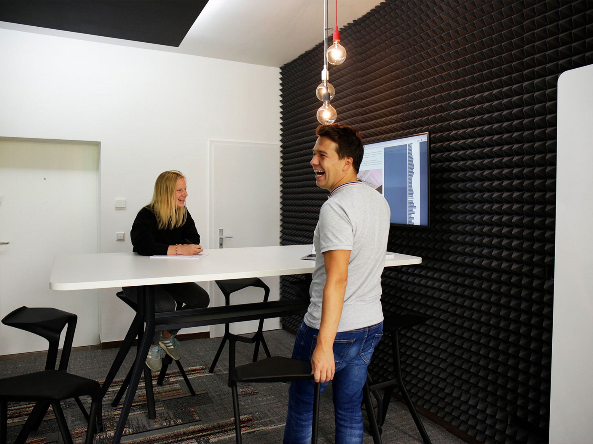 In the new photo studio from schoenhaesslich, designed by smow