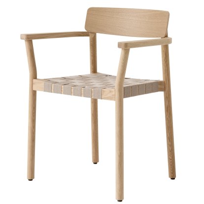 Betty Chair TK9, Natural oak / natural linen, With armrests